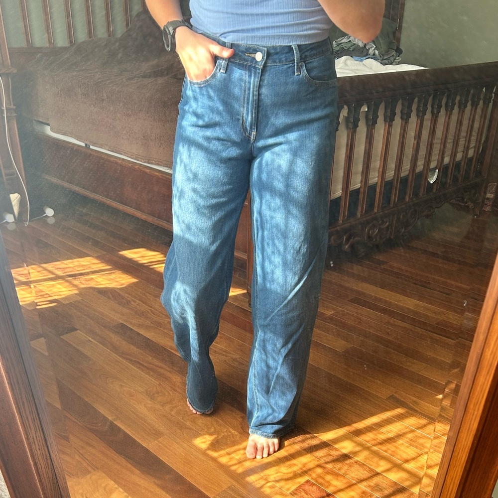Old Navy Women's Straight Leg Blue Jeans